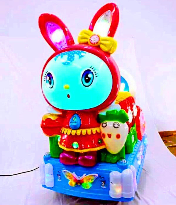 新款儿童投币吹泡泡欢乐兔摇摇车 厂家直销电动淘气兔摇摆机