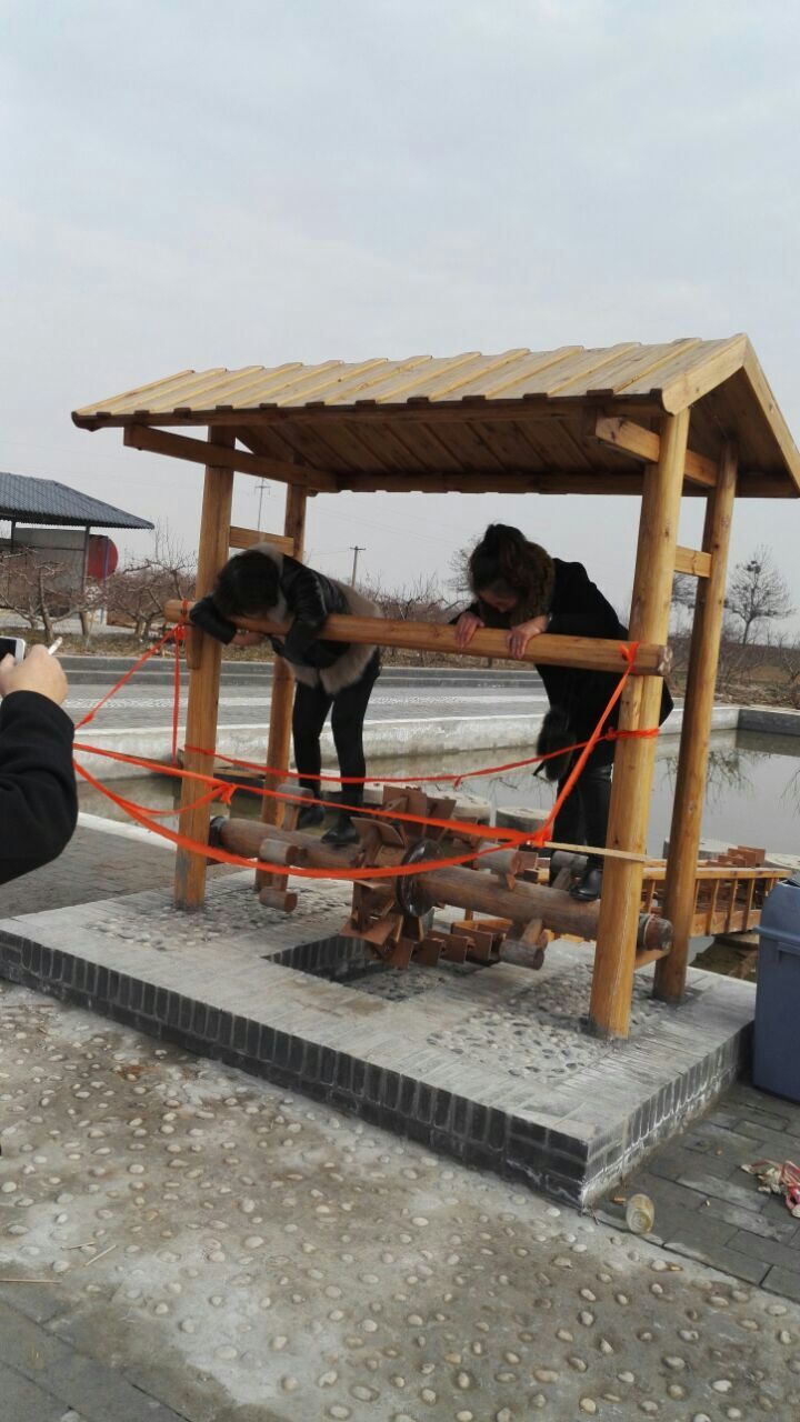 供应园林景观水车 龙骨水车 脚踏式 手摇式 品种齐全