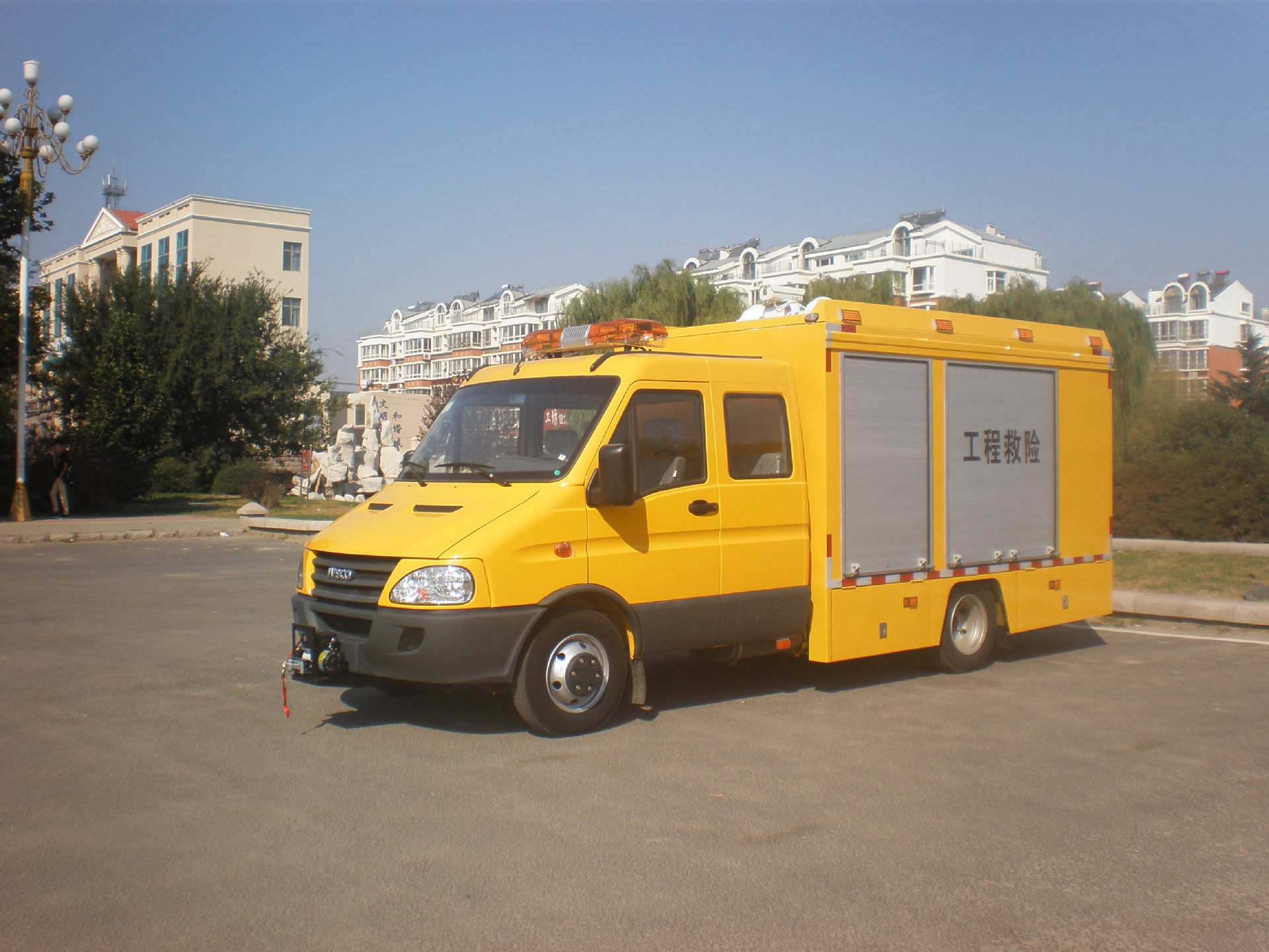 救援车拖车注意事项_拖车救援服务_乌鲁木齐拖车救援