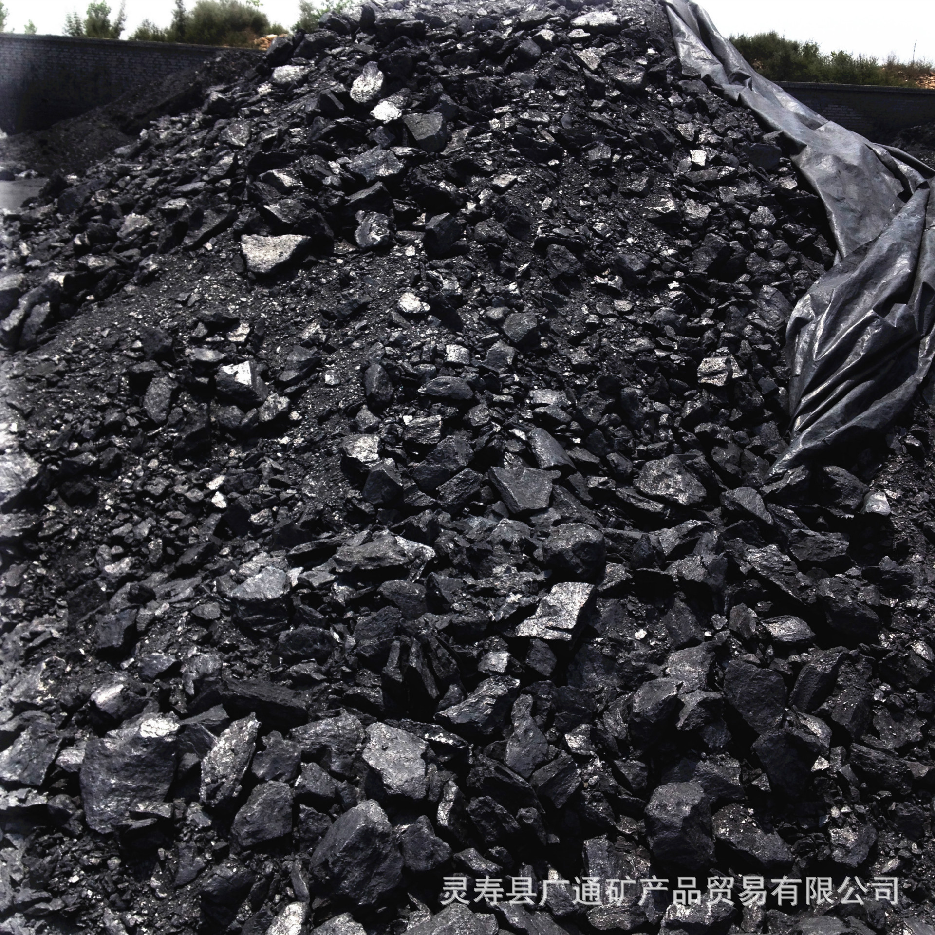 供应天然鳞片石墨超细导电石墨粉铸造石墨粉厂家直销