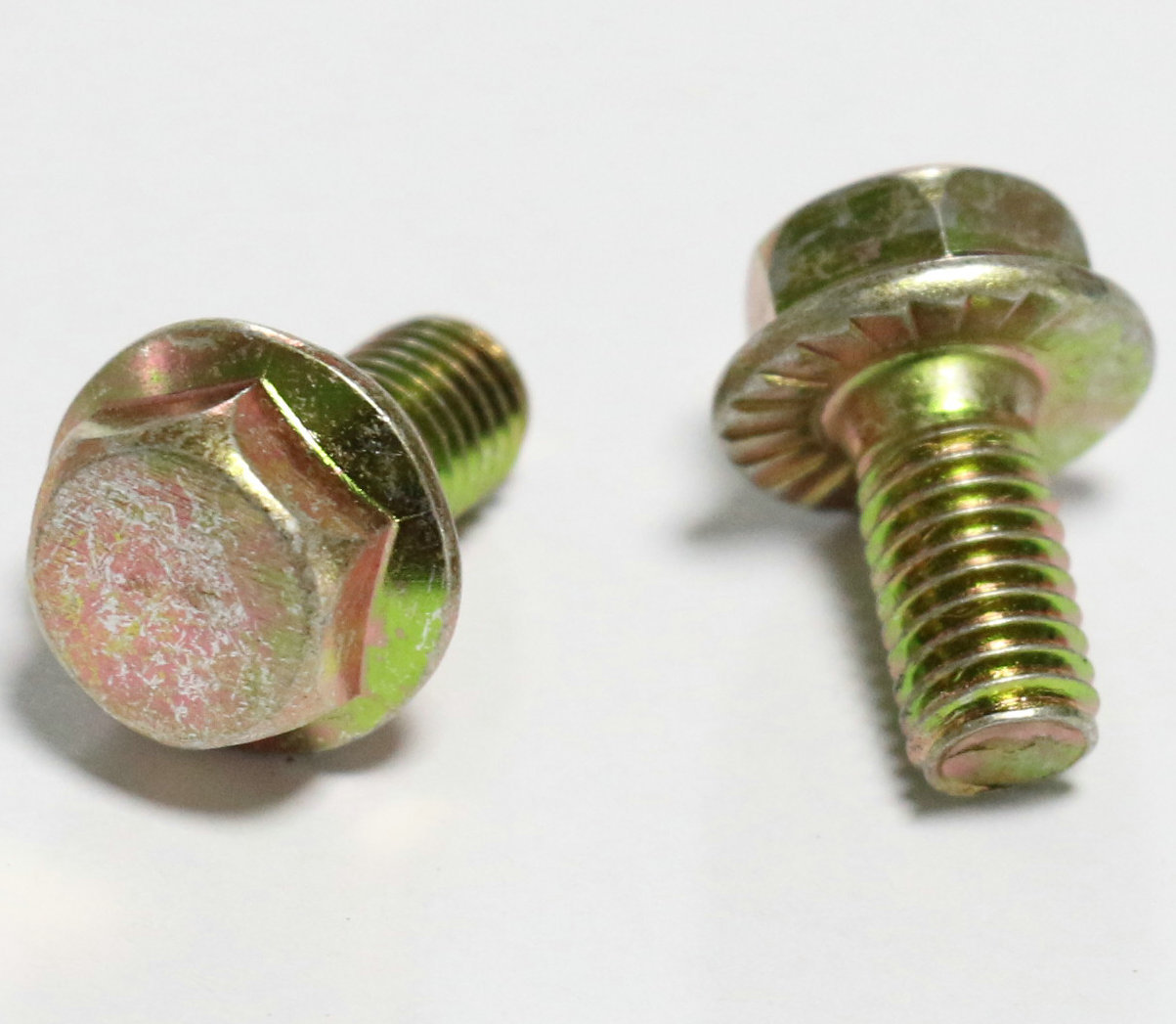 优质六角法兰面防滑螺丝