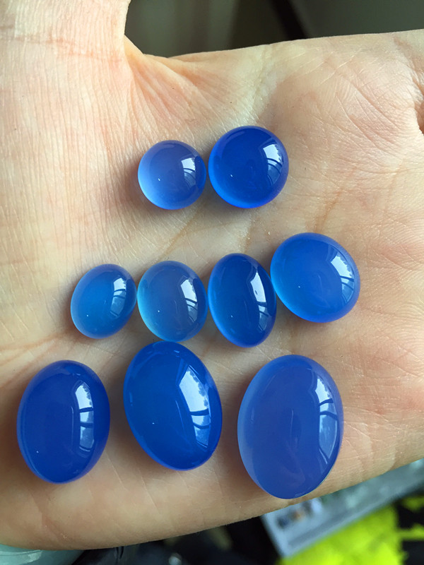 巴西冰种蓝玉髓椭圆形裸石戒面蓝色玉髓戒面