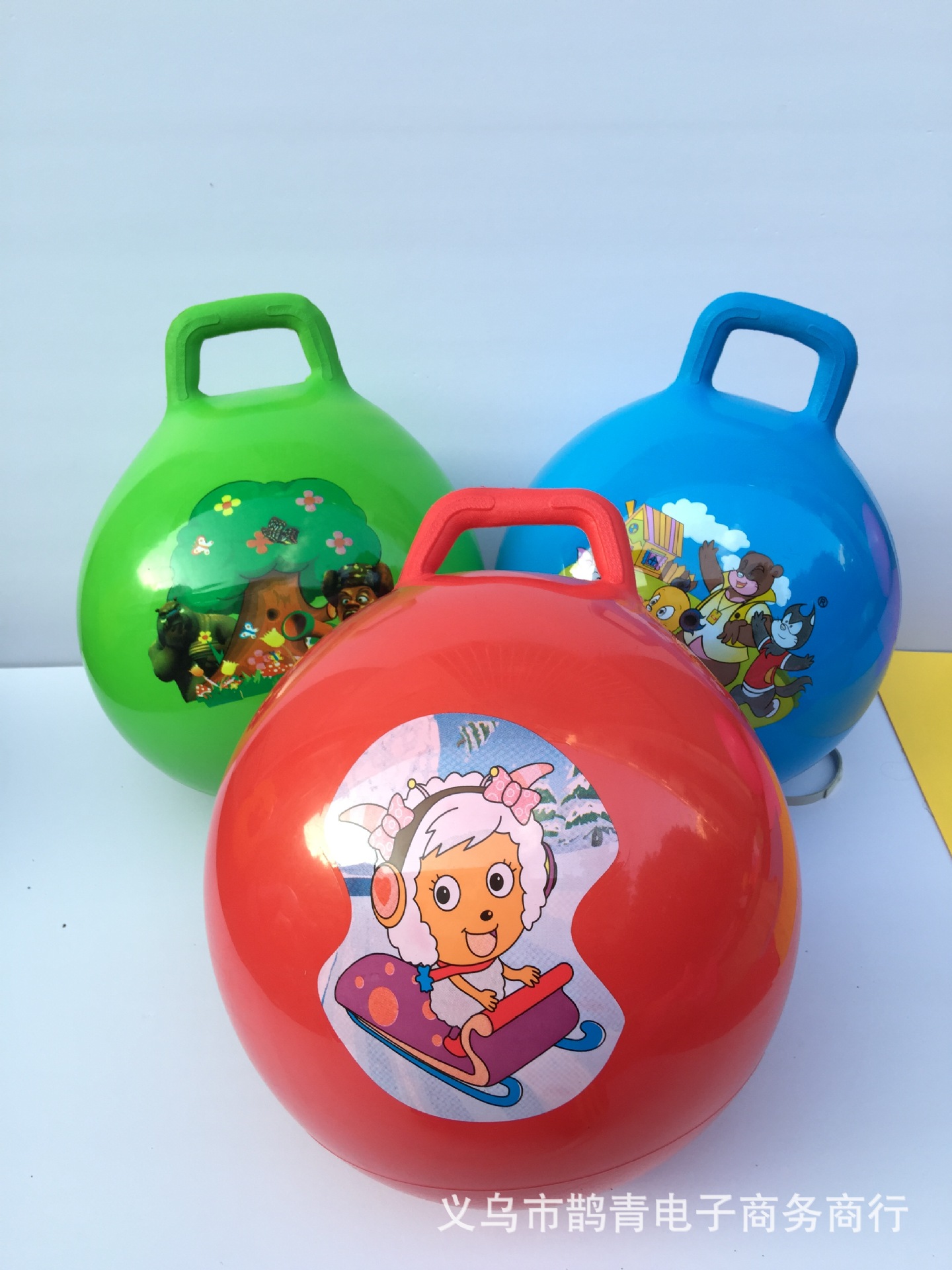 【厂家直销充气玩具环保新料儿童球跳跳球羊角球手柄蹦蹦球直径55cm】