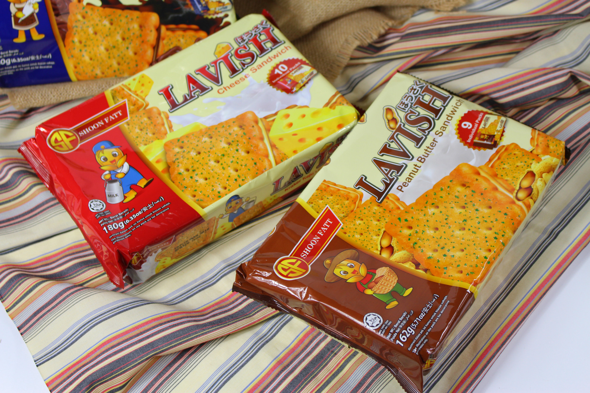 东南亚食品 拉威士奶酪饼干180g 蔬菜味 散装整箱批 印尼清真零食