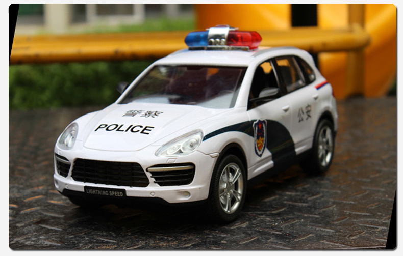 kg/kg 【商品名称】:路虎揽胜遥控警车 【产品型号】:2020a 【真车