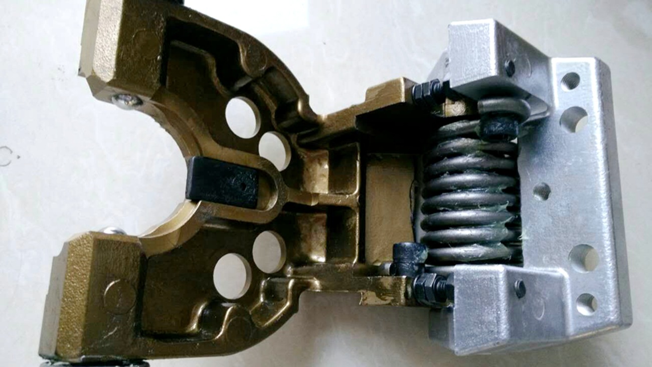 台湾bt30首轮hdw钻攻中心刀库刀夹高峰加机床刀库夹臂式刀架刀爪