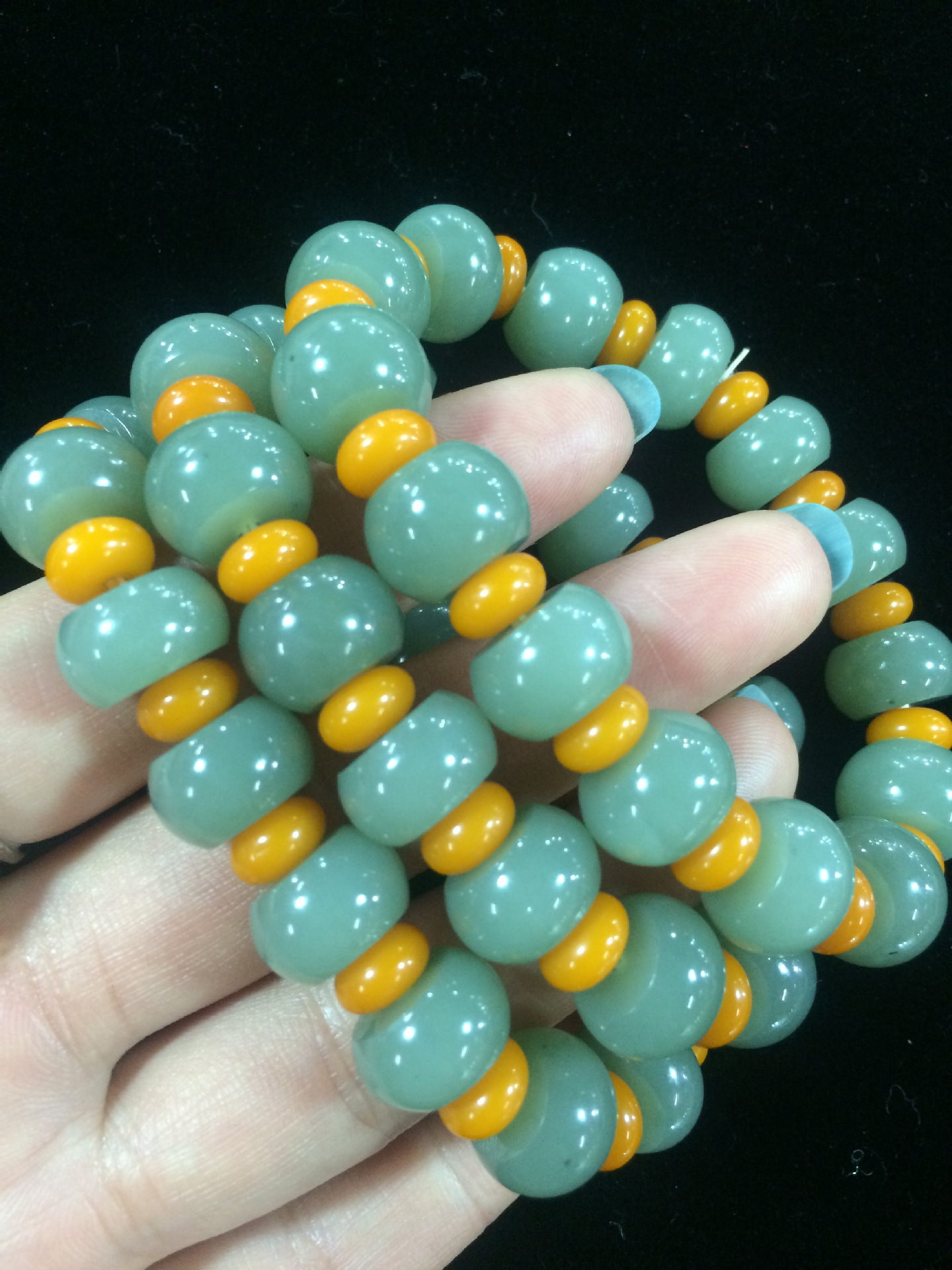 大美新疆 和田玉 精品 鸭蛋青 手串 特价 厂家直销