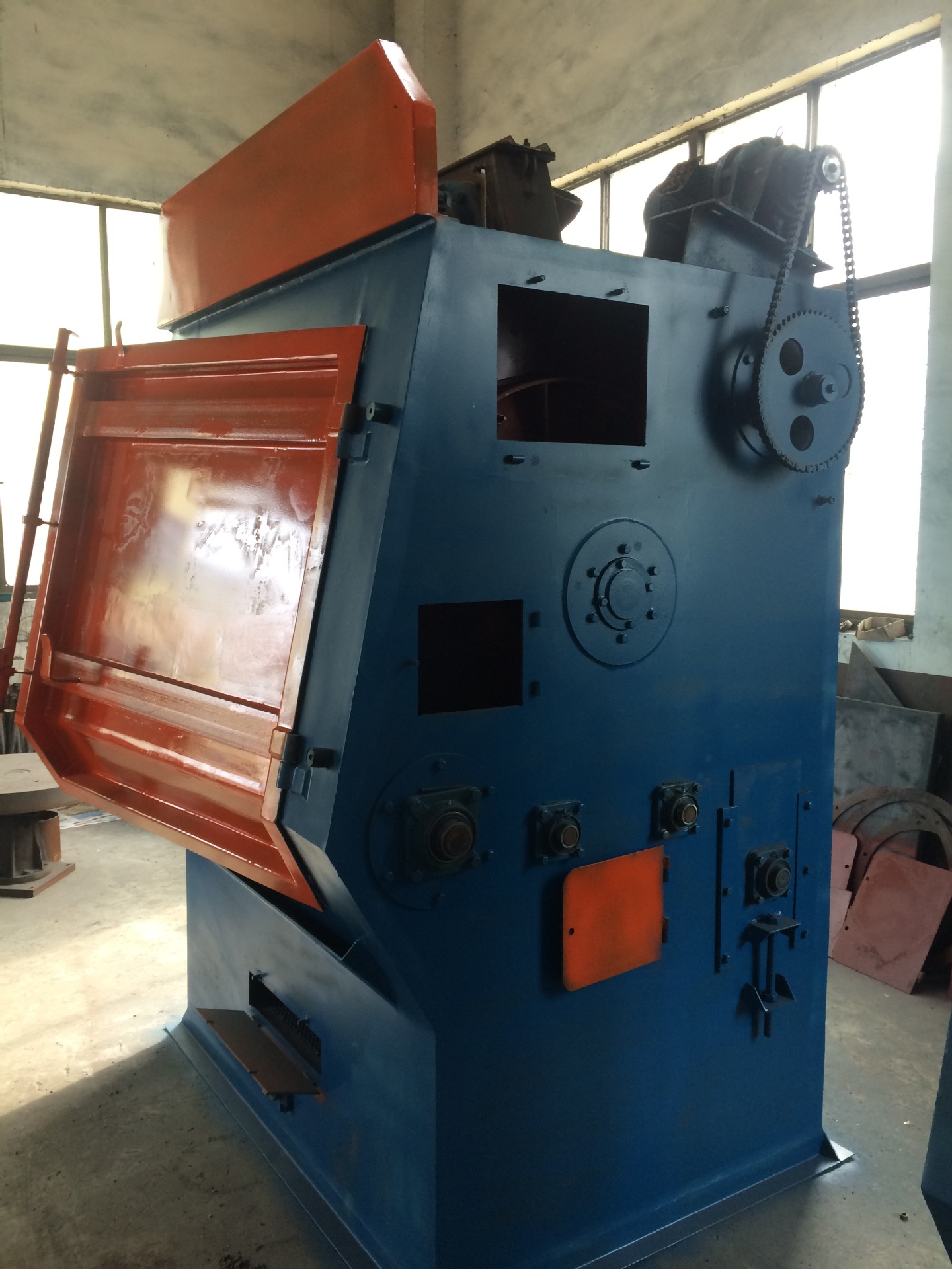 履带抛丸机宏华设备