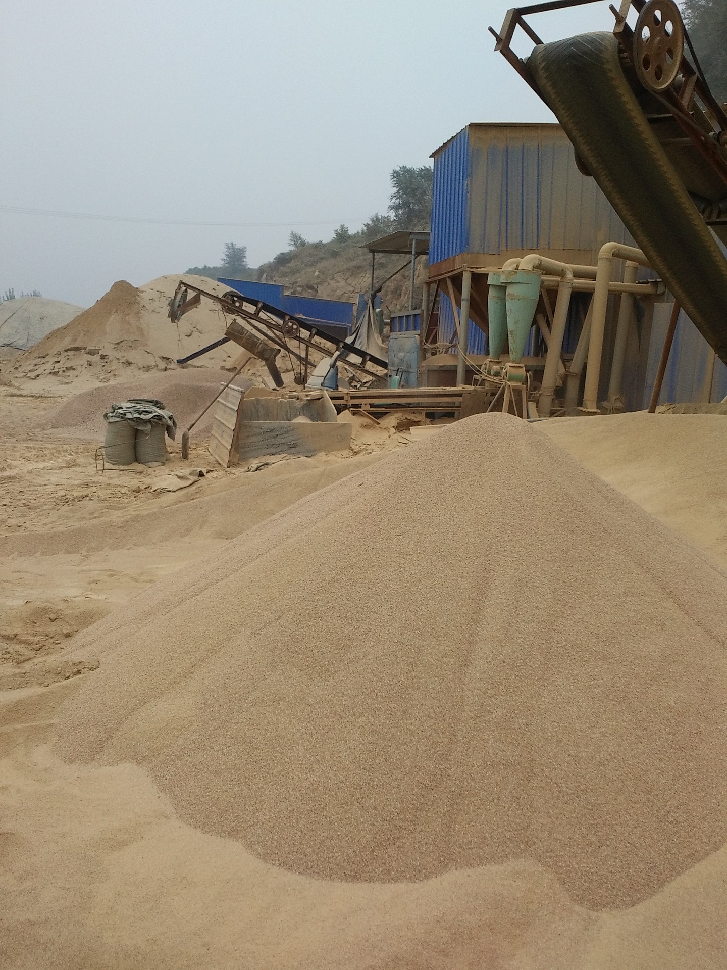 供应保温沙 抹面沙 建筑用砂 水洗砂 河砂 云母砂