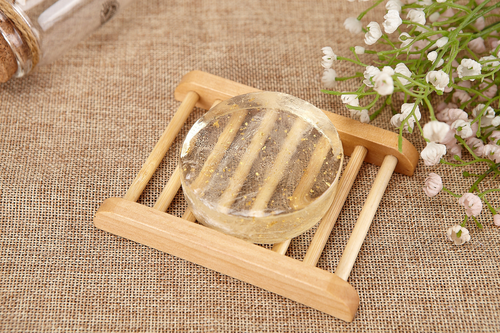 金箔抗皱滋润手工皂 保湿补水美白抗皱手工皂 厂家直销 可oem加工