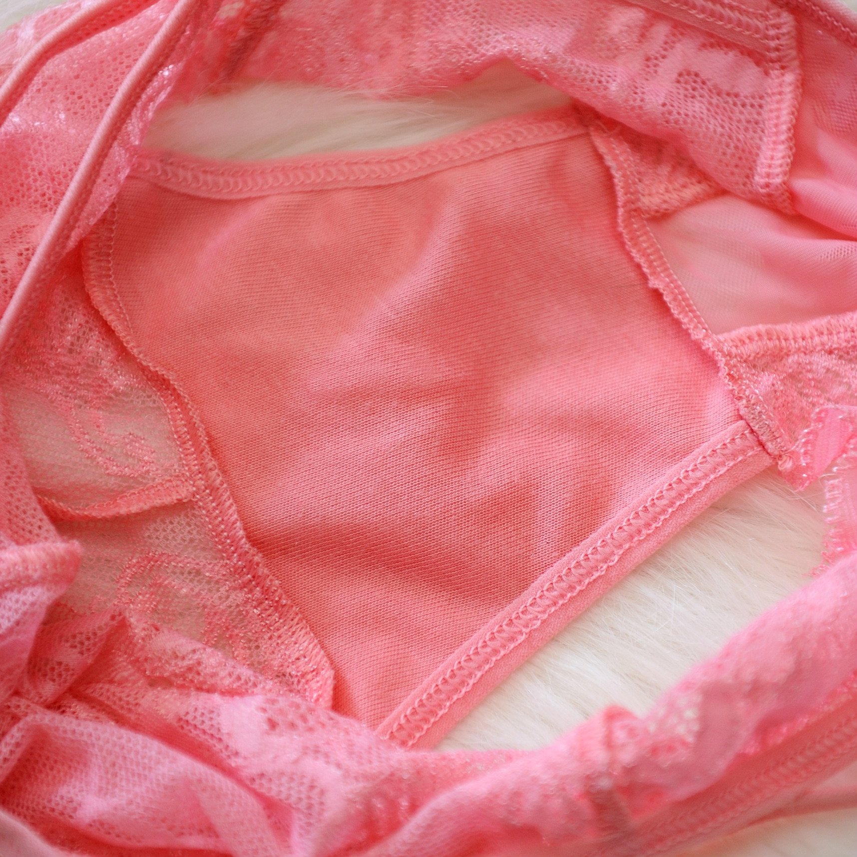 依可莉柔新款 性感无痕提臀透气女士内裤 情趣透明低腰女士三角裤