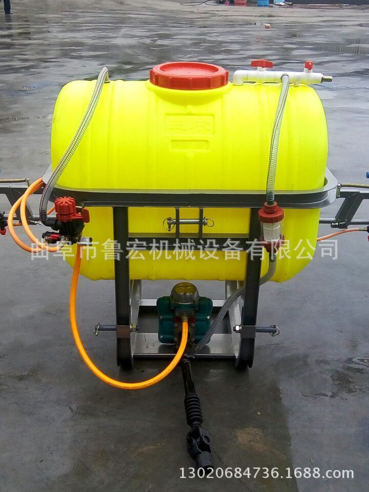 拖拉机后输出悬挂式打药机 方便实惠