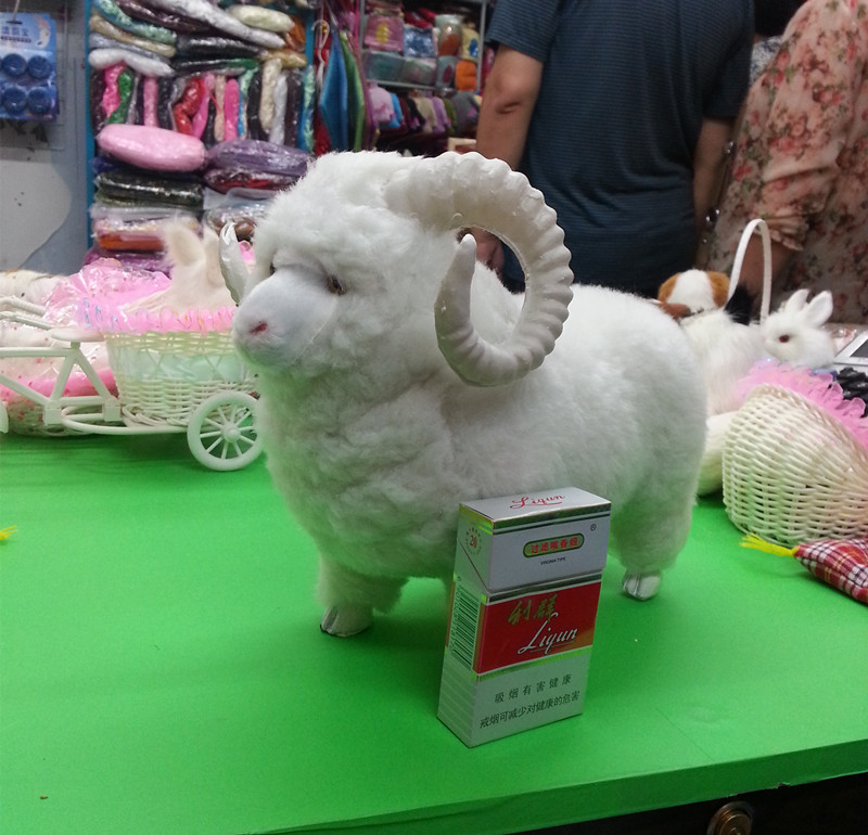 毛绵羊仿真动物羊年吉祥物绵羊制作绵羊