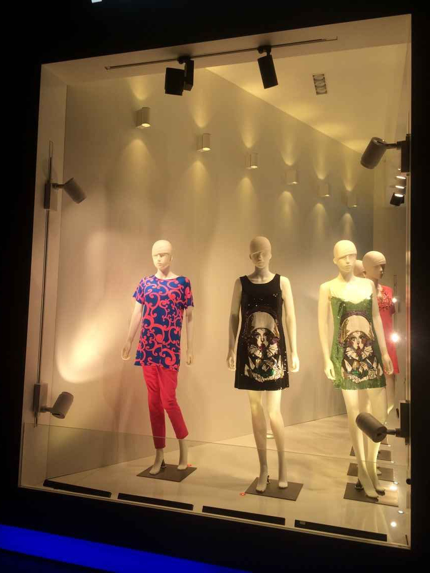服装店如何设计运用灯光,创造价值