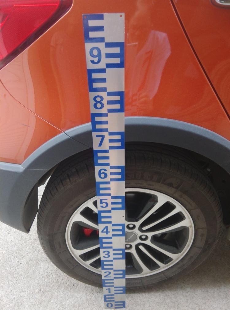 304不锈钢水位标尺1米长8厘米宽水位尺国标水尺腐蚀烤漆工艺制作