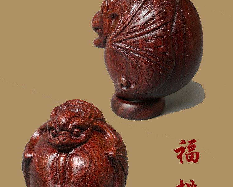 手工赞比亚血檀雕刻木雕工艺品福桃蝙蝠手把件摆件似