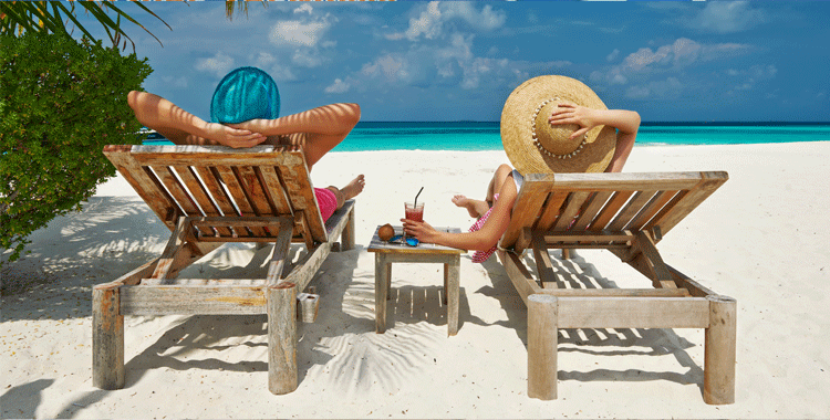 户外休闲藤编躺床 时尚沙滩躺椅 新款优质仿藤泳池躺床折叠椅特价