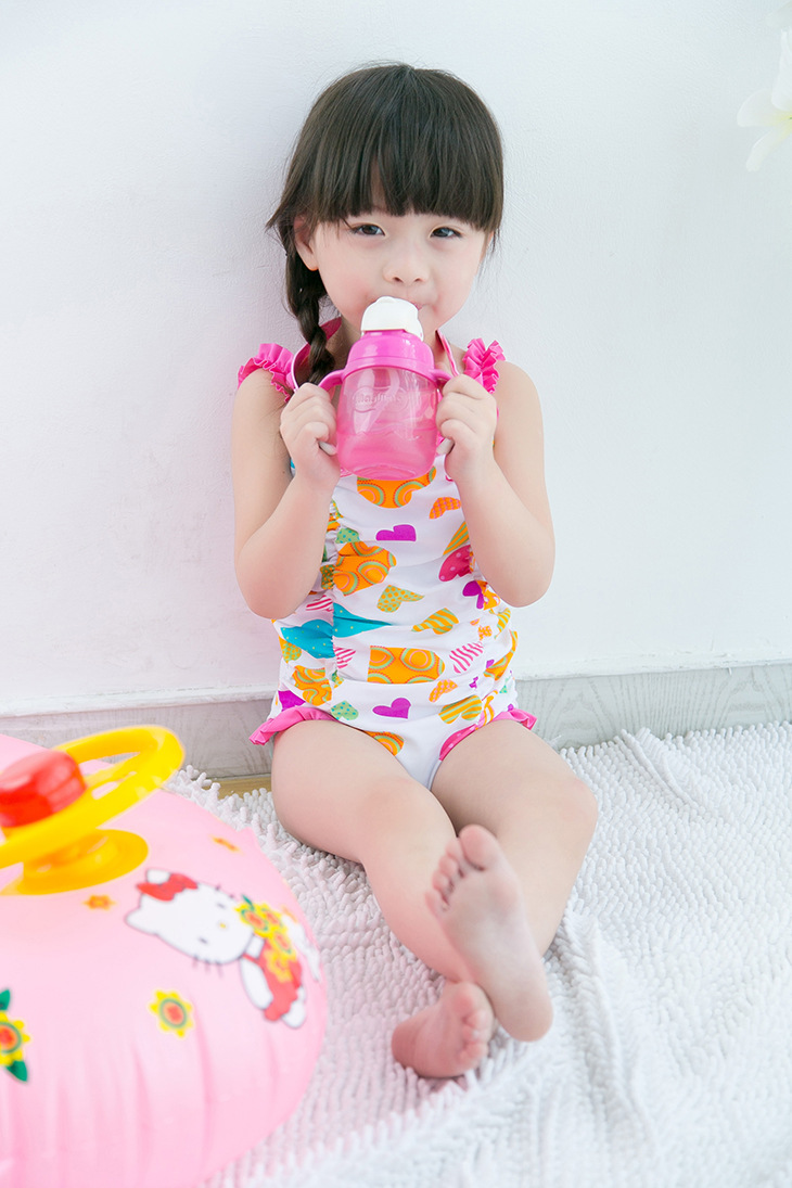 特价儿童泳衣可爱女孩婴幼儿小中童粉色爱心皱褶连体泳装温泉度假