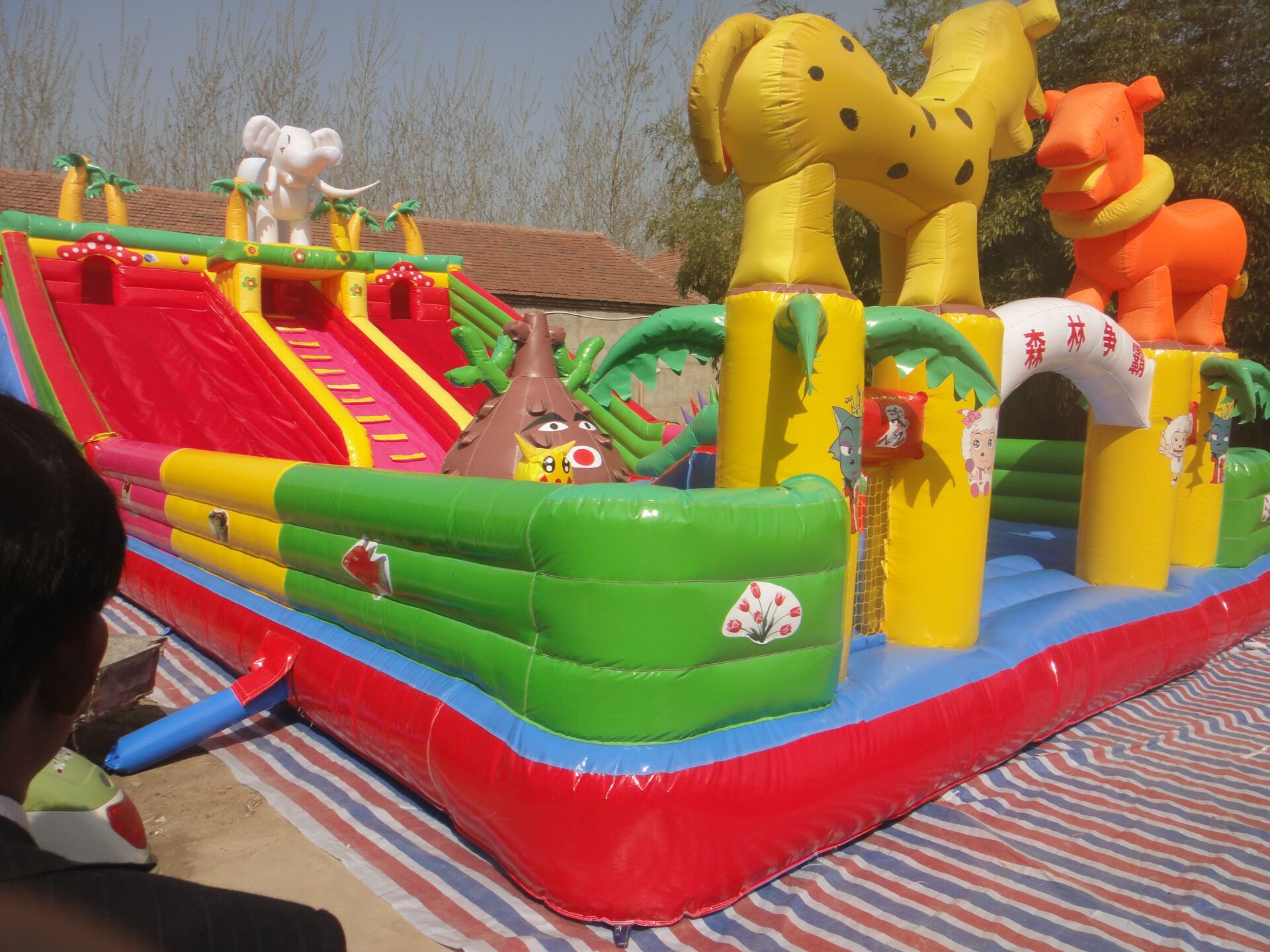 厂家直销定做充气蹦蹦床 充气滑梯 充气城堡 大型充气玩具
