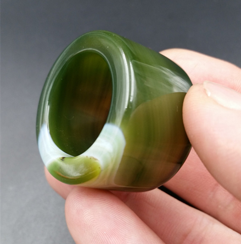 批发 绿玉髓玛瑙扳指 绿色玛瑙指环 玉戒指批发