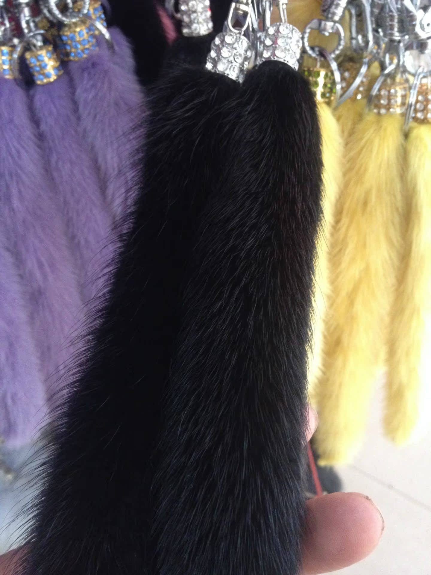 厂家现货供应水貂尾钥匙挂件手机手包挂件时尚超值多色可选特价