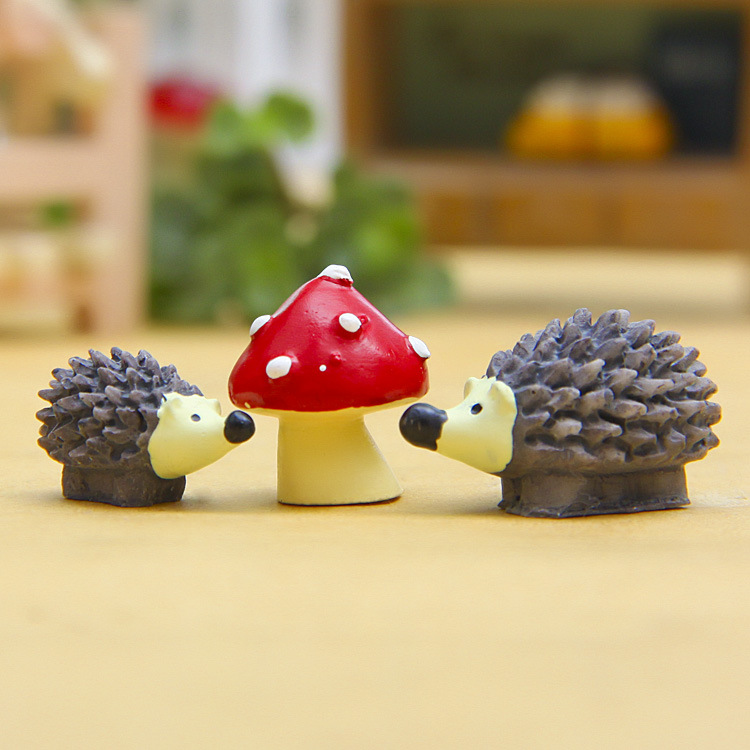 Three-Piece Set Combination Hedgehog Mushroom Micro Bonsai Succulent Ornaments Garden Decorations Micro Landscape Pot Gardening Ornaments