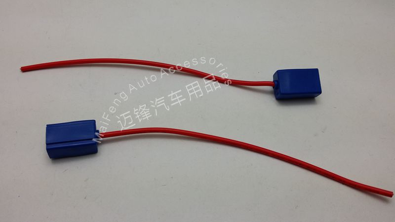 汽车灯座h1h3 前灯座 雾灯座耐高温大灯配套底座 h1陶瓷铜芯灯座