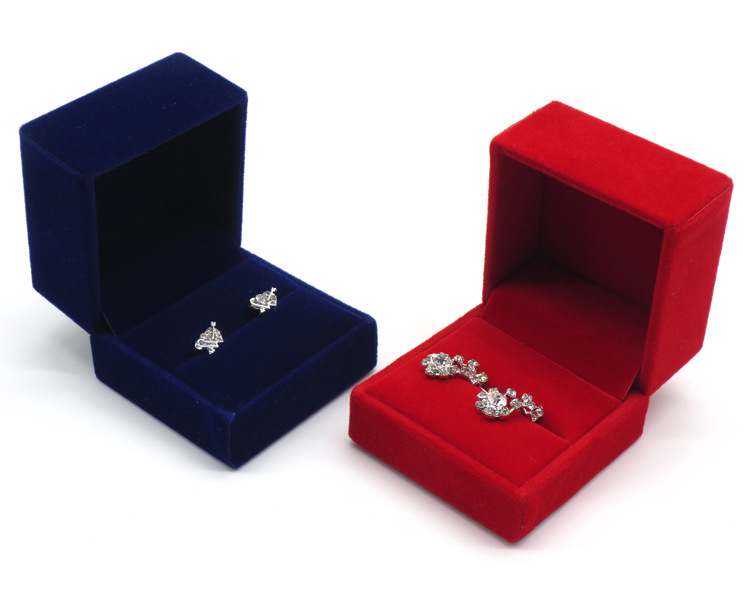 现货高档绒布戒指盒婚庆钻戒礼盒批发欧式植绒耳钉首饰包装盒定制
