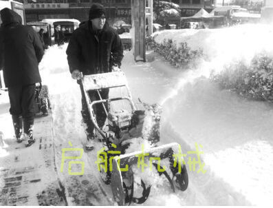 清雪机带雪铲清雪机价格抛雪机家庭版扫雪机报价