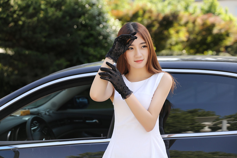 新品夏季开车防紫外线防晒手套女士超薄手套短款植绒蕾丝手套批发