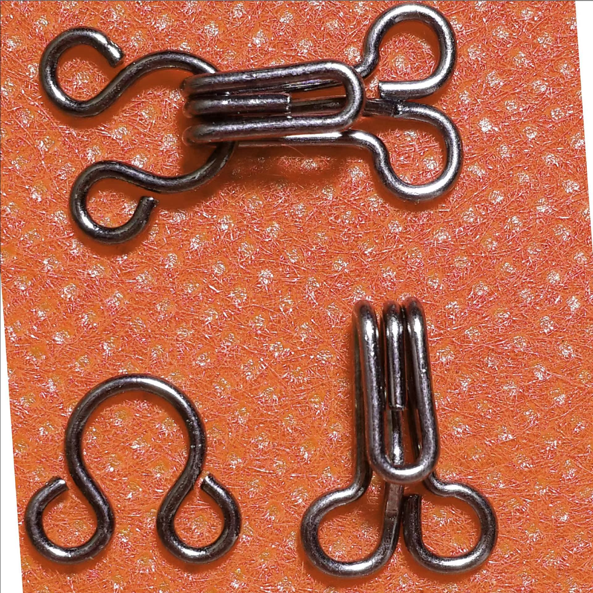 供应日本领钩1#弹簧风纪扣服装辅料暗扣纽扣压扁对扣钩扣厂家批发