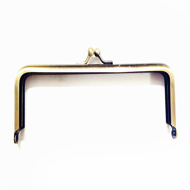 厂家批发箱包五金半圆夹 环保针孔钱包扣子 金属夹卡扣 手挽扣