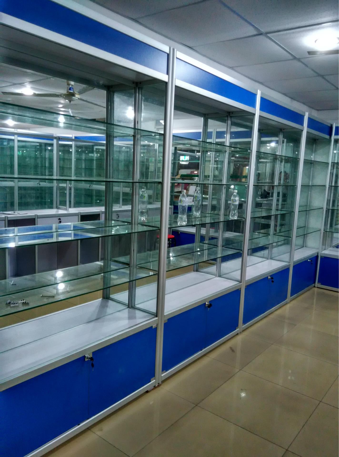 玻璃展柜厂家 饰品展柜 药店货架玻璃展柜货架