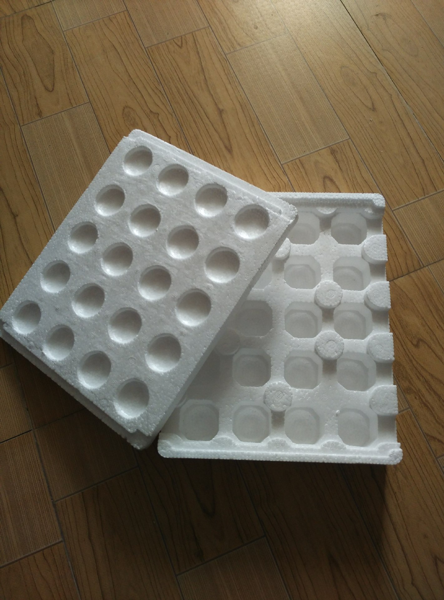 20枚草鸡蛋 初生蛋 本鸡蛋泡沫包装盒