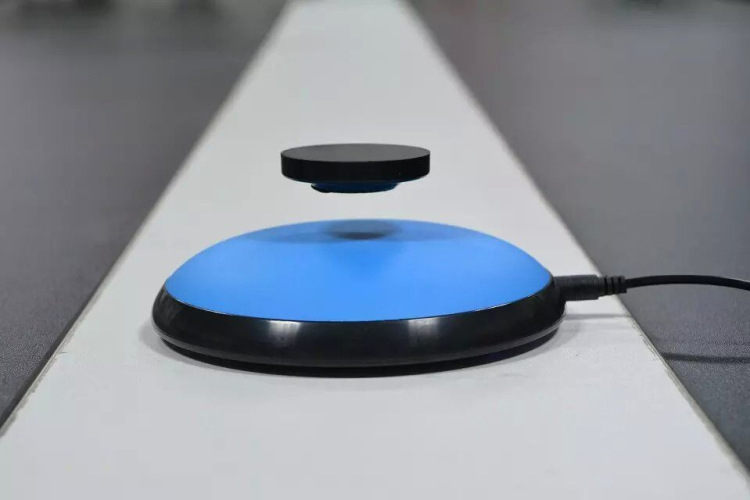 定制产品广告展示台,展示柜磁悬浮展示台,产品悬浮展示方案供应