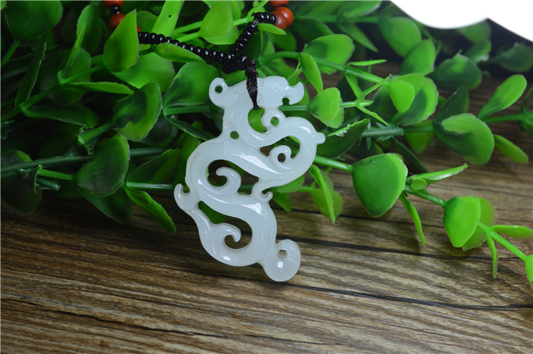 批发花千骨同款炎水玉吊坠 天然新疆白玉神器断念剑玉饰特价促销