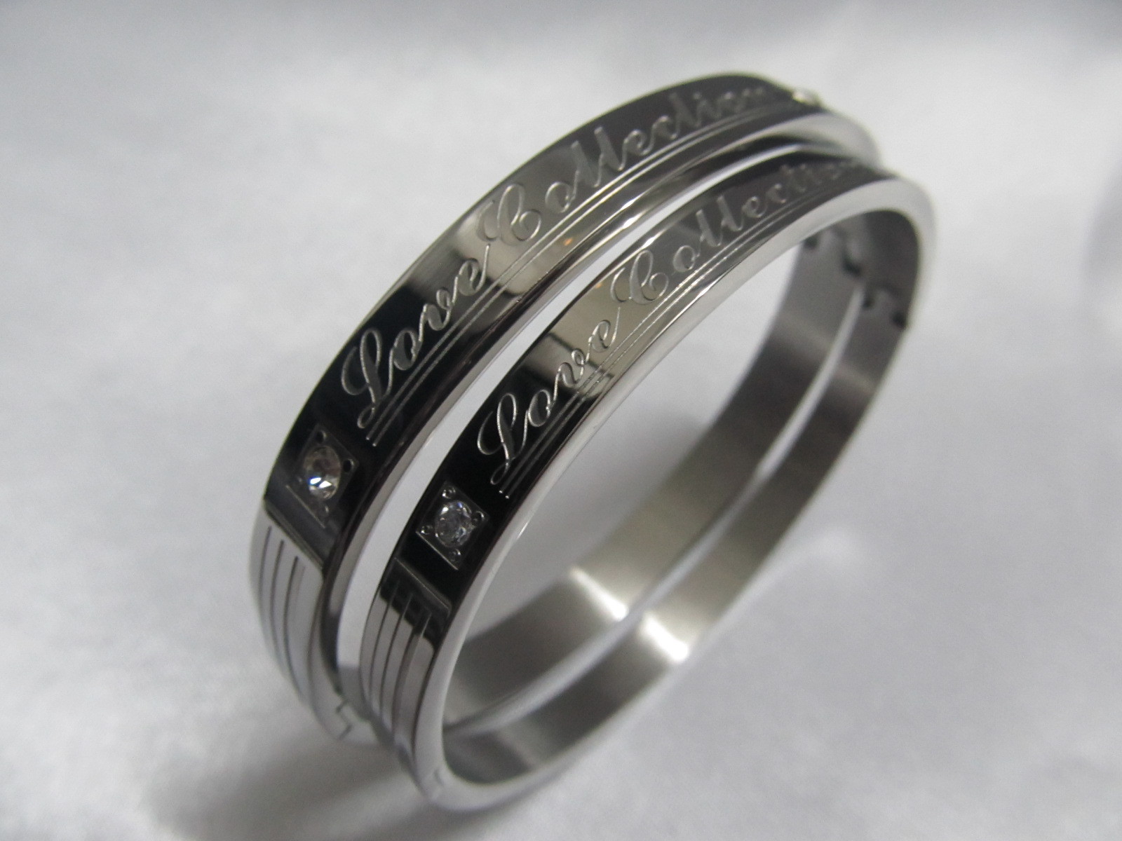 日韩流行饰品手镯批发 精品316l钛钢男女款情侣配对高档手镯批发