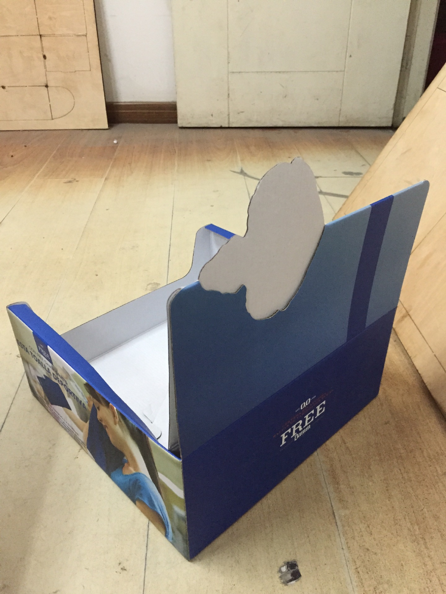 订做外贸精品瓦楞展示盒彩印白卡白板牛皮纸