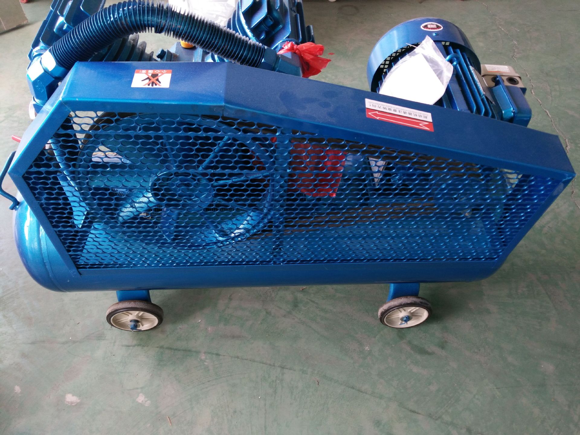 厂家直销三相4kw活塞式空压机 8kg活塞式压缩机 流量0.6压缩气泵