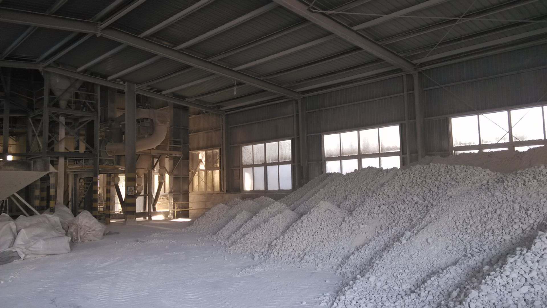 厂家直销 铺路石灰 工业建筑用石灰 公路石灰批发 品质保证