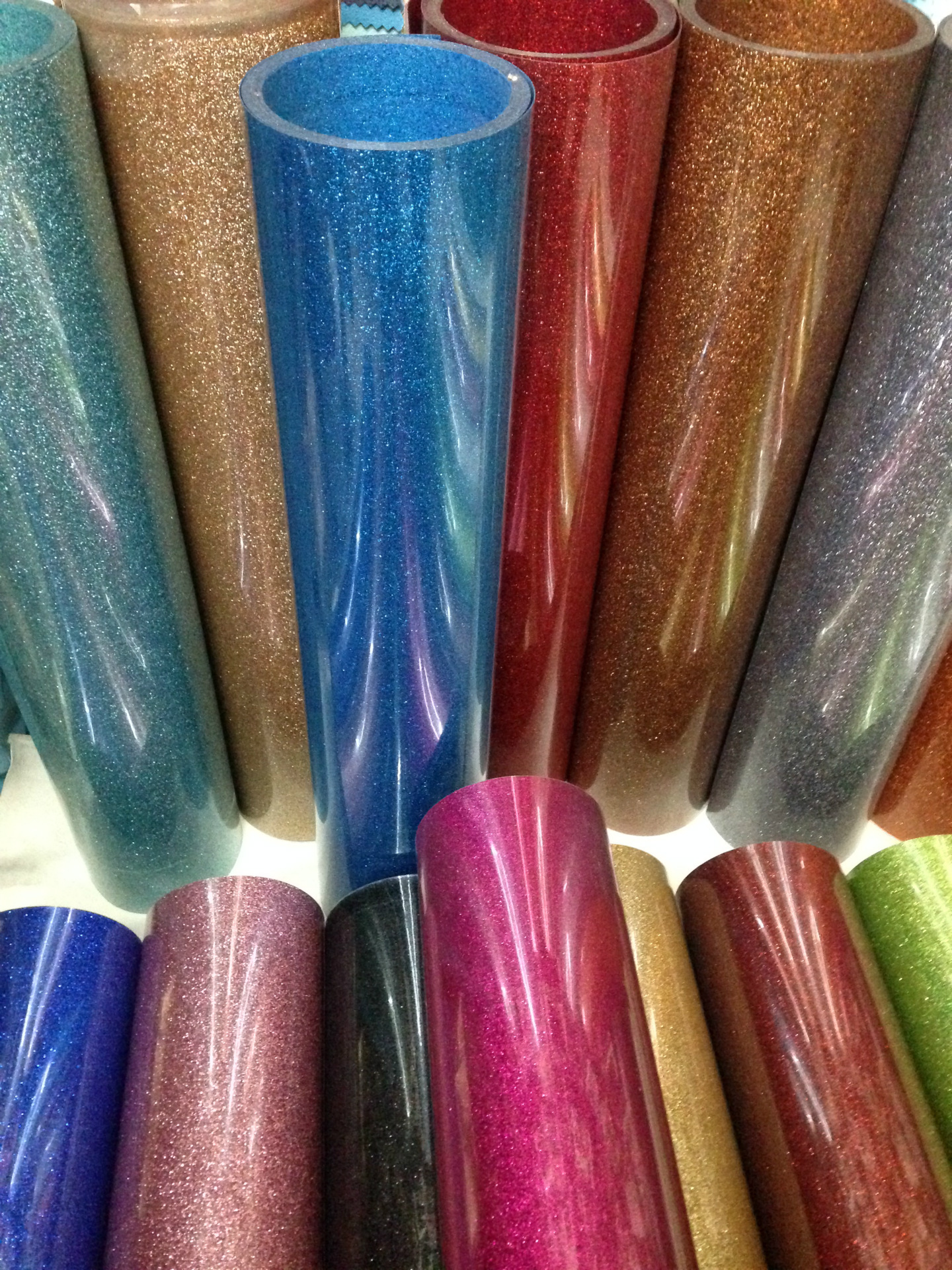 义乌华夏主要经营闪光金葱刻字膜 热转印膜 烫画膜厂家直销