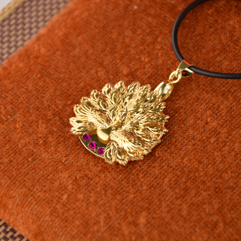 厂家直销 金箔孔雀吊坠 金项链 情人节生日礼物母亲节礼物送女友