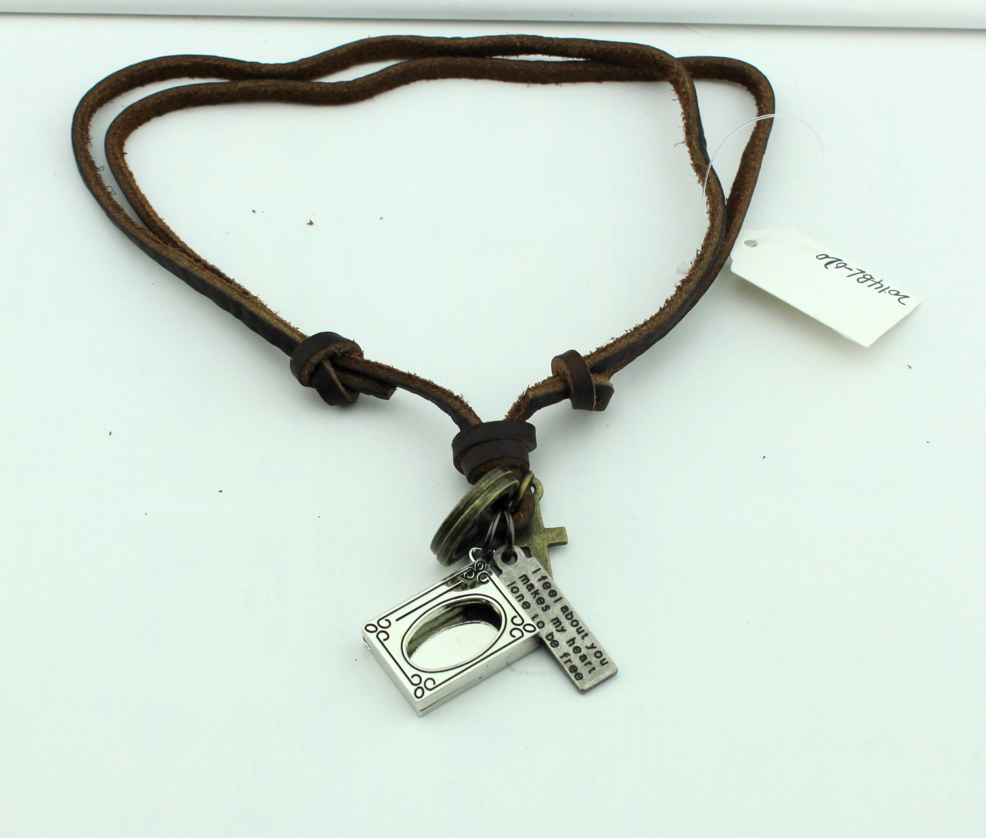 皮绳项链 男款朋克吊坠项链 金属吊链 不