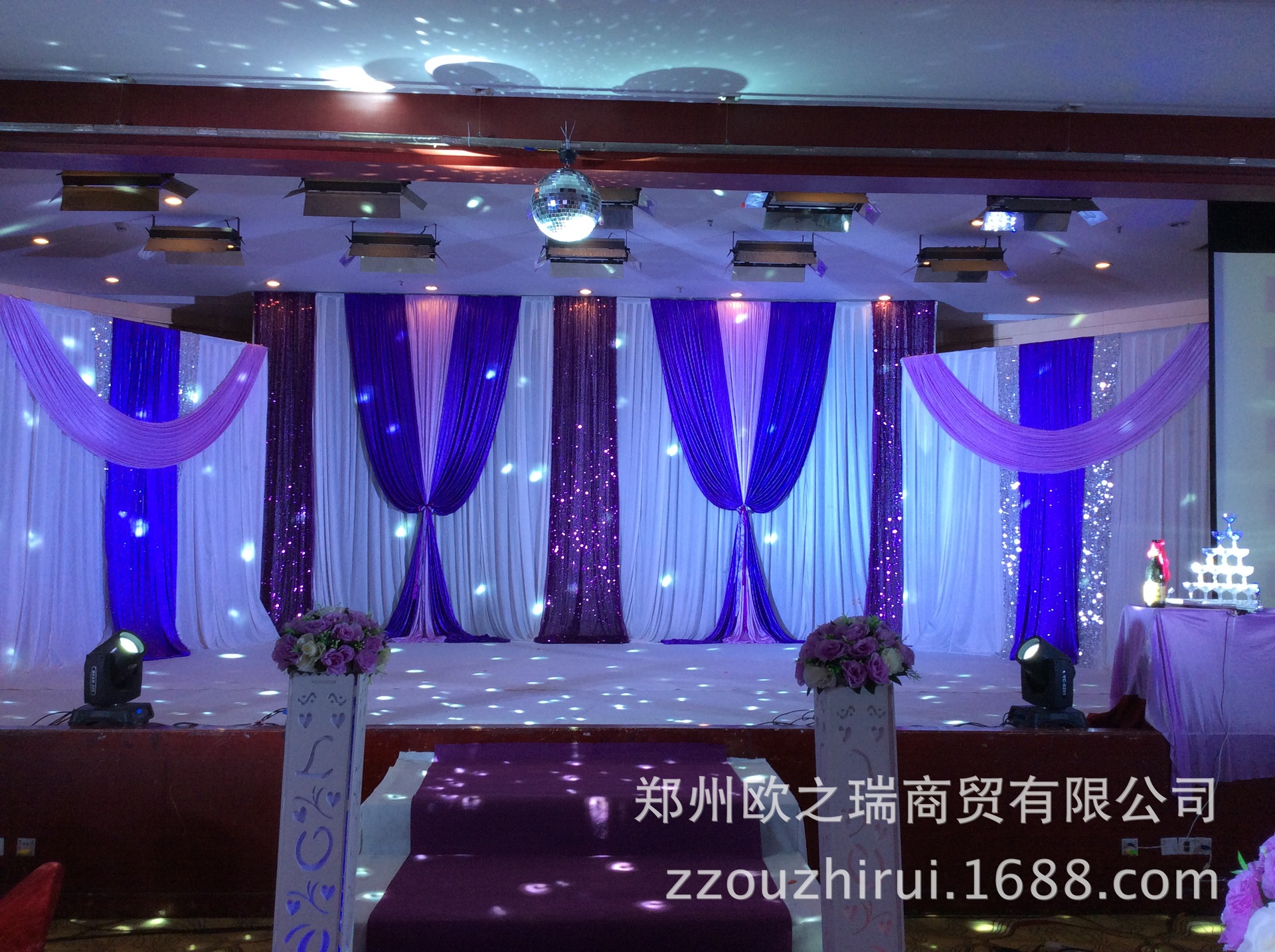 婚礼庆典活动场景布置婚庆道具舞台吊顶纱幔幕布帷幔