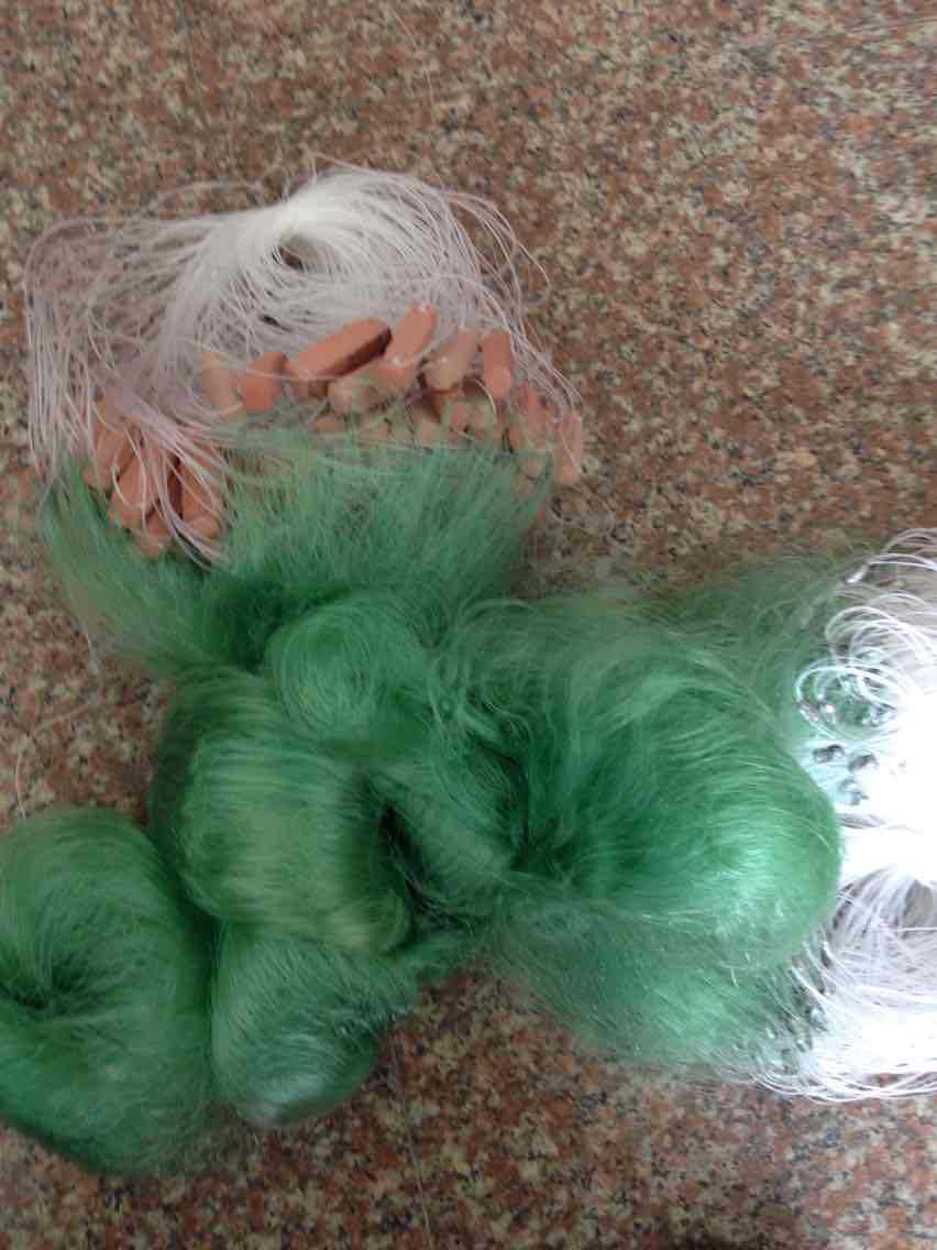 巢湖江心渔网批发新品绿色2米高3指4指5指75米长三层鲫鱼网鲤鱼网