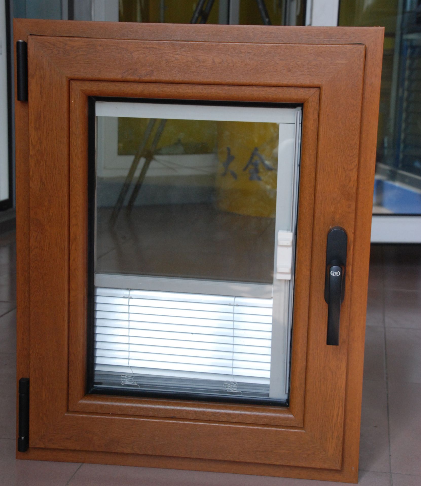 厂家直供60系列木塑铝节能门窗