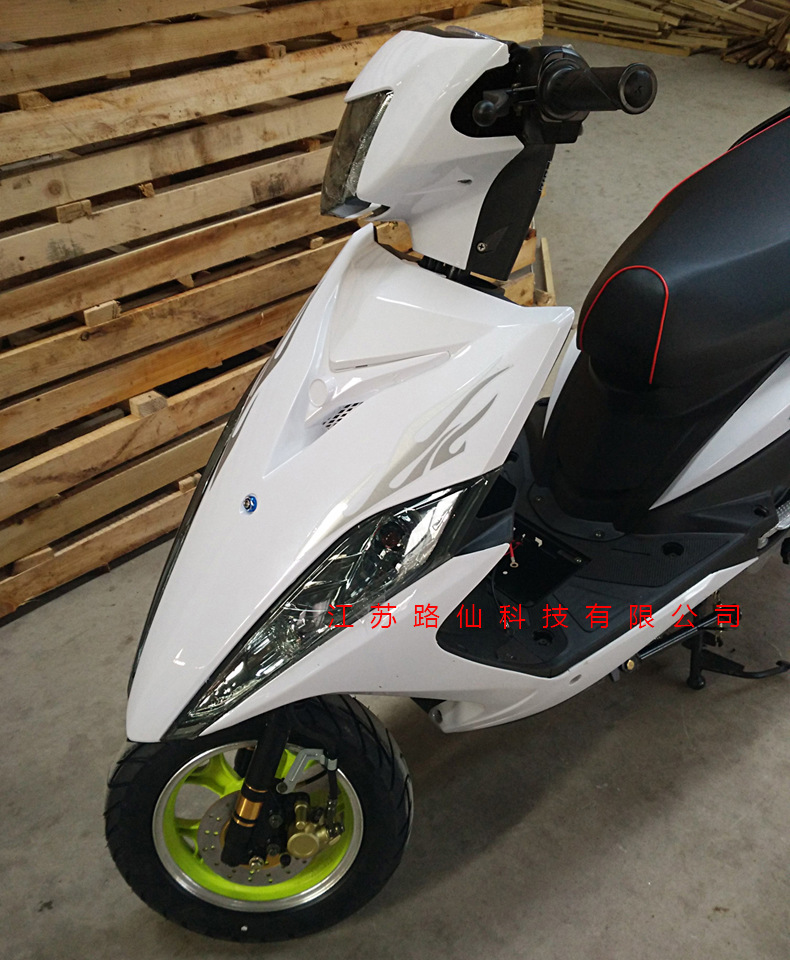 鬼火二代摩托车125cc踏板车 燃油助力车生产厂家 直销 全新 整车