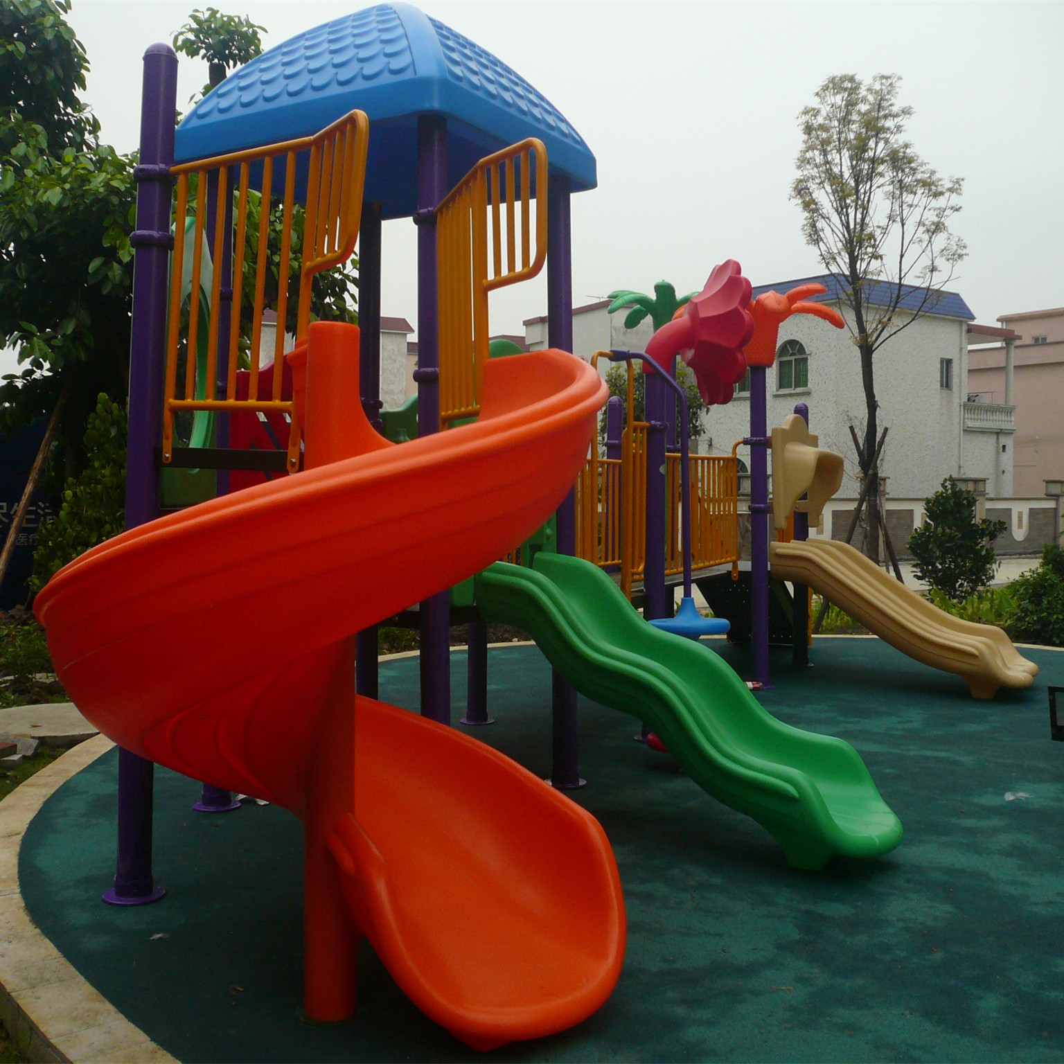行业专用设备 游乐游艺设施 地面游乐设备 滑梯设备 中山儿童加厚滑梯