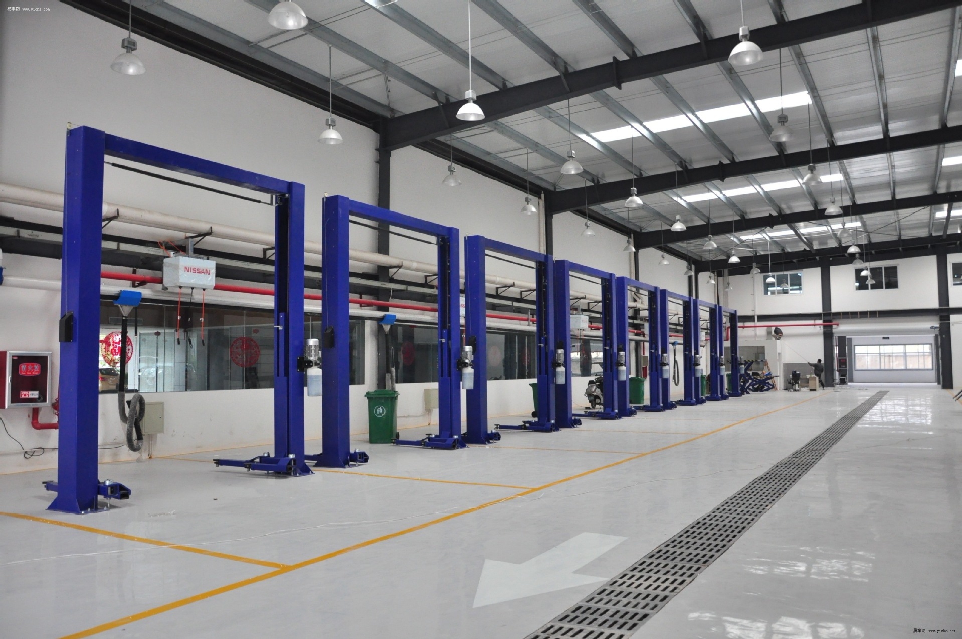 厂家直销无极灯工矿灯150w 165w高频无极灯工厂仓库照明厂房灯