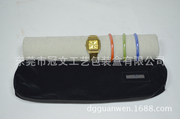 灰黑手镯珠宝卷